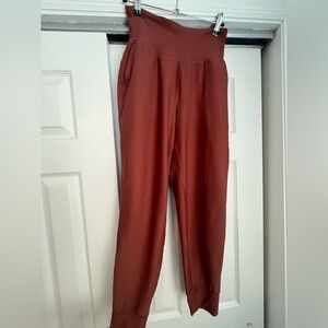 Brick colored 7/8 high waisted jogger
